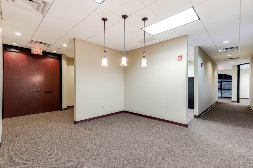 More Photos Of 2632 Broadway St, San Antonio Medical For Lease
