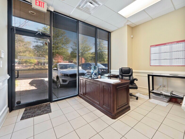 More Photos Of 5224 Palmero Ct, Buford Flex For Sale