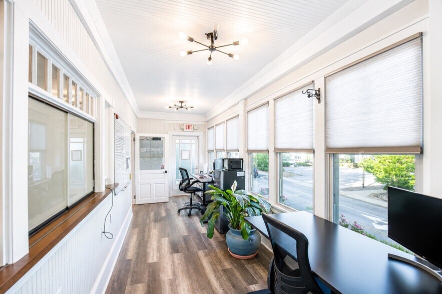 More Photos Of 264 Haywood Rd, Asheville Medical For Sale