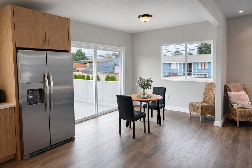 More Photos Of 2102 S 12th St, Tacoma Office Residential For Sale