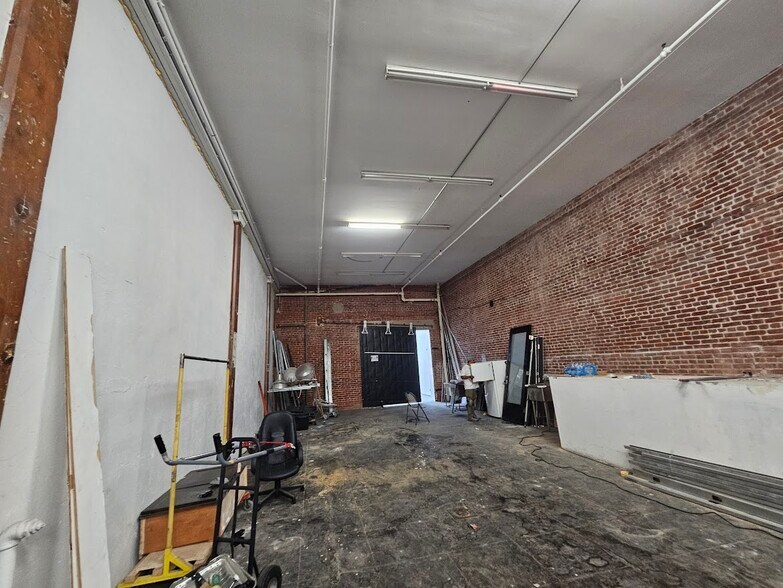 More Photos Of 406-414 W Pico Blvd, Los Angeles Storefront For Lease