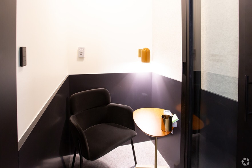 More Photos Of 823 Congress Ave, Austin Office For Lease