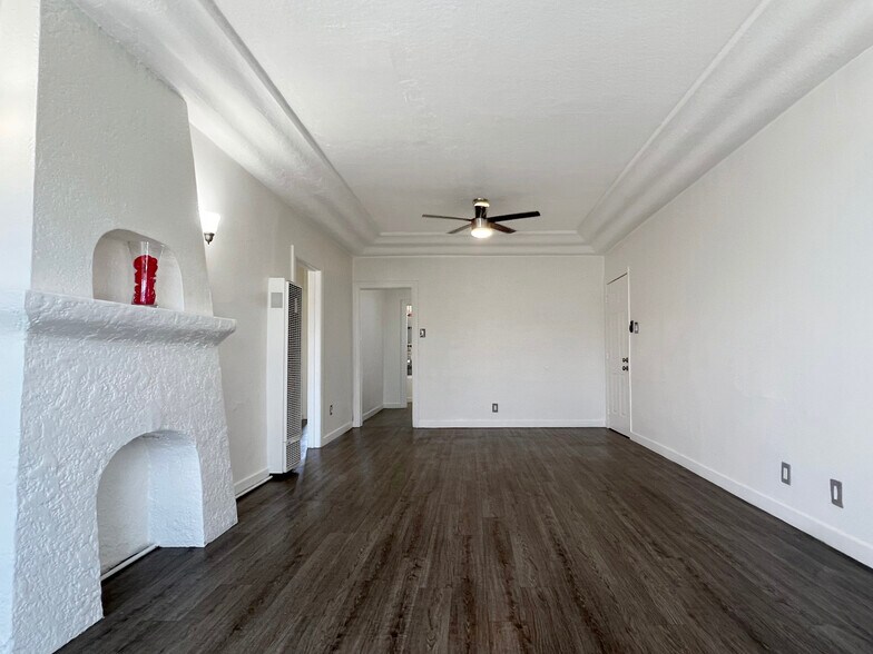 More Photos Of 1735 E 10th St, Long Beach Apartments For Sale