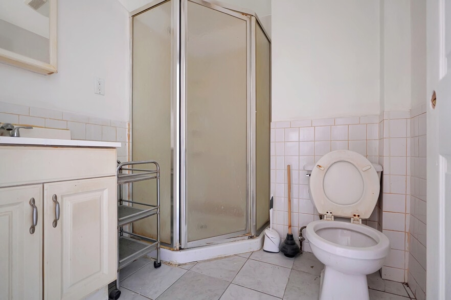 More Photos Of 213 W 9th St, Boston Multifamily For Sale