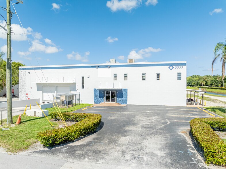 More Photos Of 6630 NW 16th Ter, Fort Lauderdale Warehouse For Lease