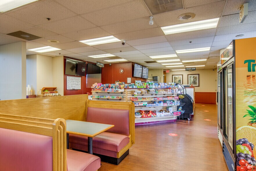 More Photos Of 6411 Ivy Ln, Greenbelt Office For Lease