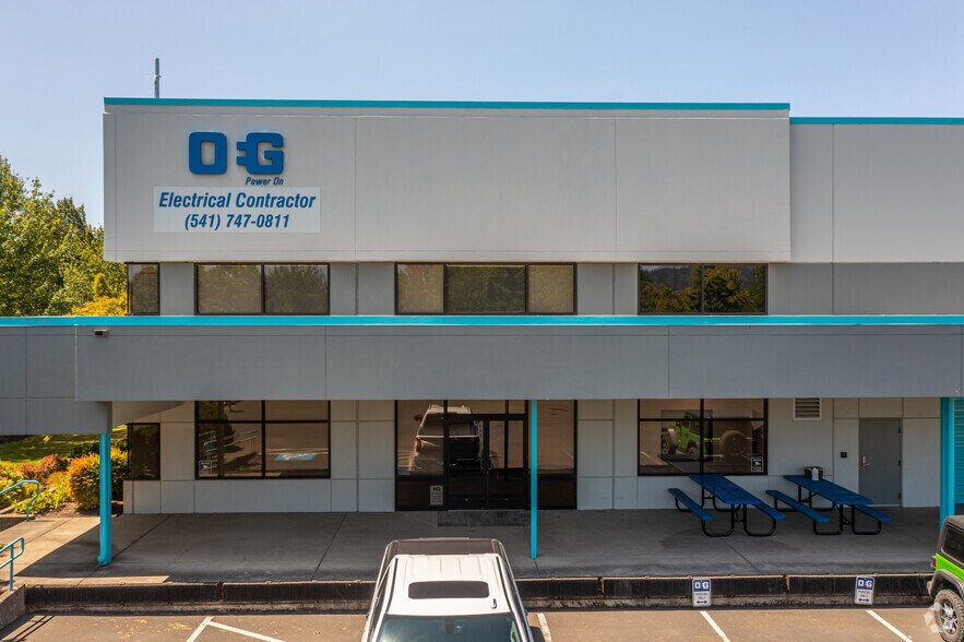 More Photos Of 2877 Chad Dr, Eugene Manufacturing For Sale