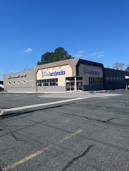 Primary Photo Of 9708 Belair Rd, Nottingham Freestanding For Lease