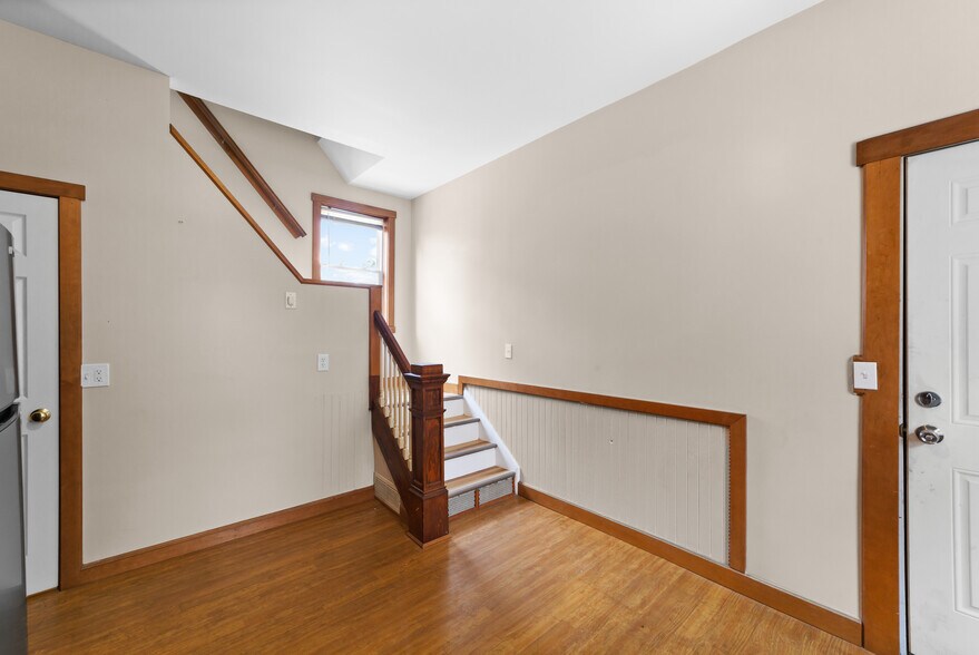 More Photos Of 579 Broadway Ave, Bedford Apartments For Sale