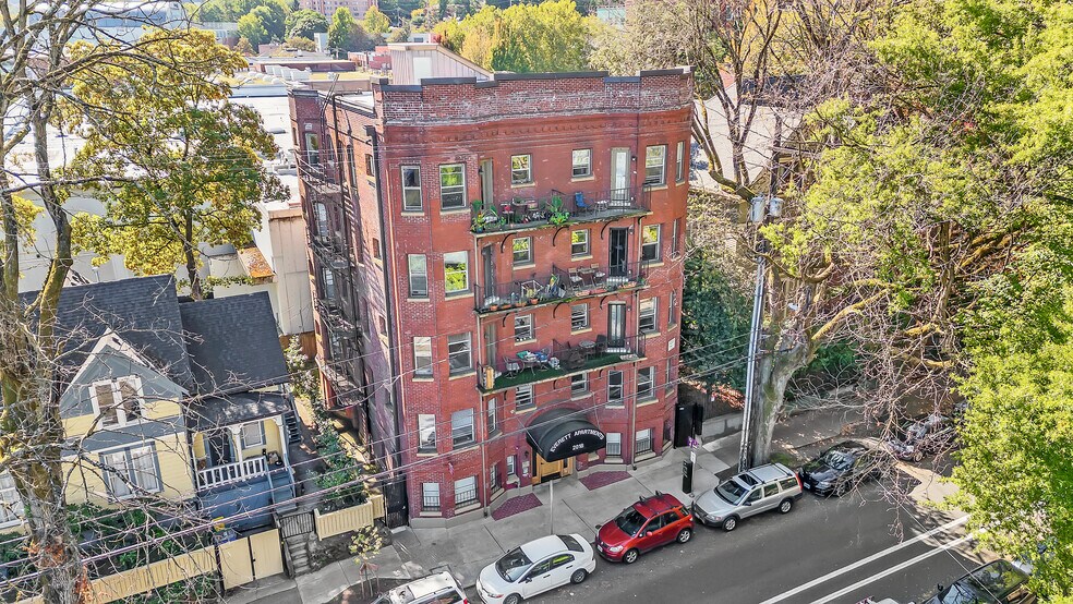 Primary Photo Of 2018 NW Everett St, Portland Multifamily For Sale