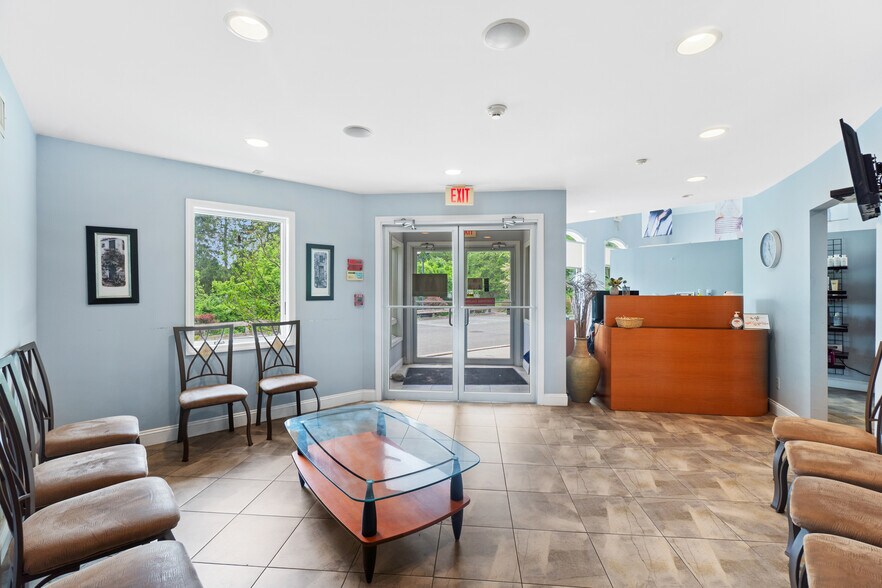 More Photos Of 137 Rutherford Ave, Franklin General Retail For Lease