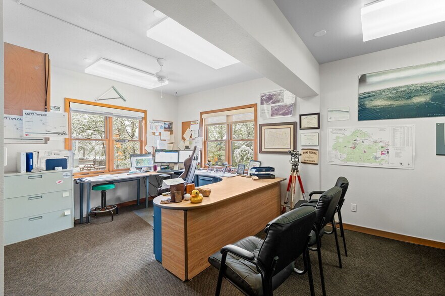 More Photos Of 1111 Rose St, Georgetown Office For Sale