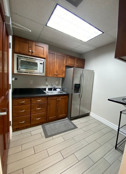 More Photos Of 3550 N University Ave, Provo Medical For Sale