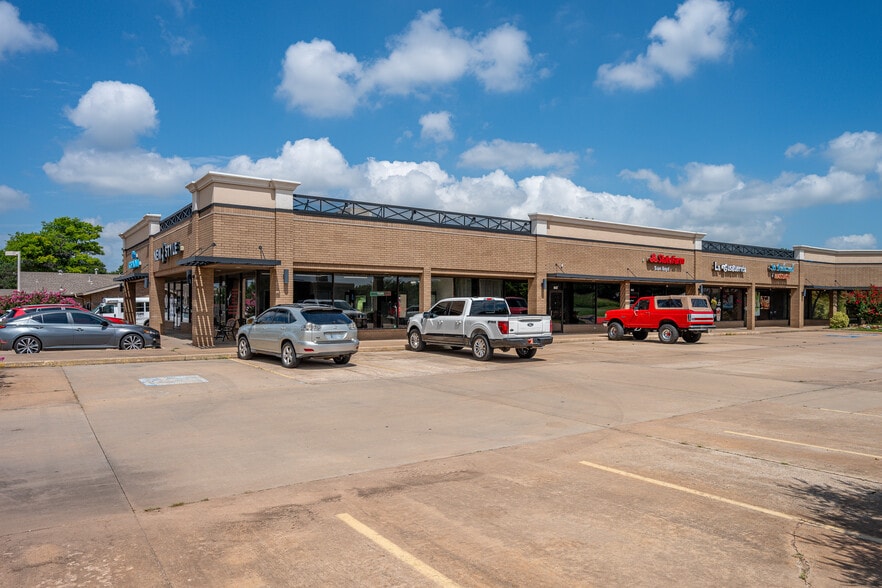 More Photos Of 1101-1151 W 15th St, Edmond Unknown For Lease