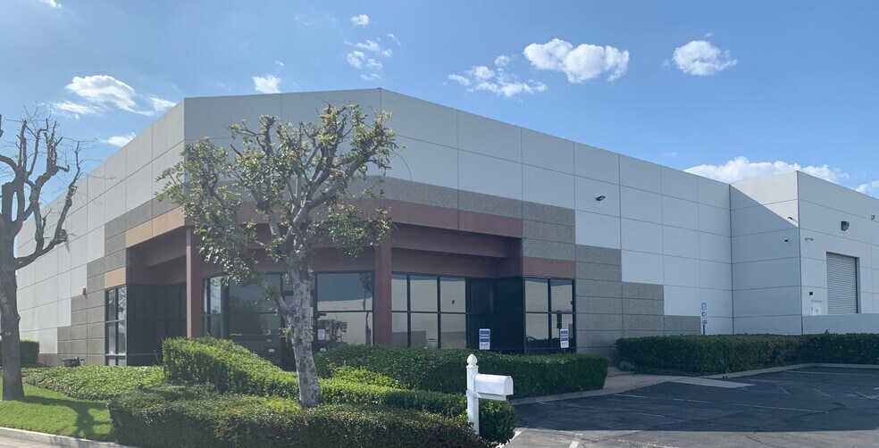 Primary Photo Of 2021 E Locust Ct, Ontario Warehouse For Lease