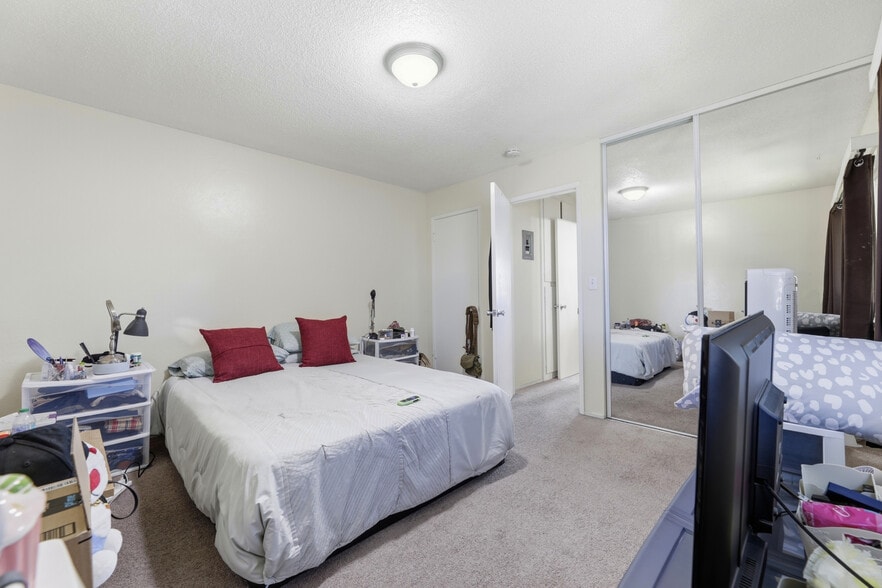 More Photos Of 2351 Sutter Ave, Santa Clara Apartments For Sale