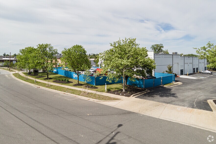 More Photos Of 7931-7997 Fernham Ln, Forestville Unknown For Lease