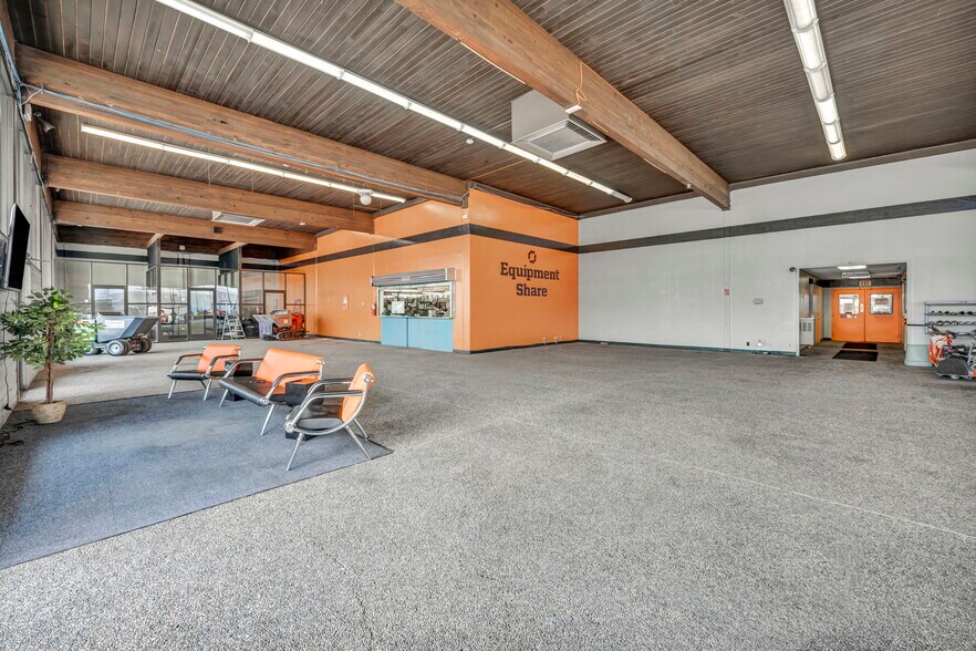 More Photos Of 3223 Mill St, Reno Service For Lease