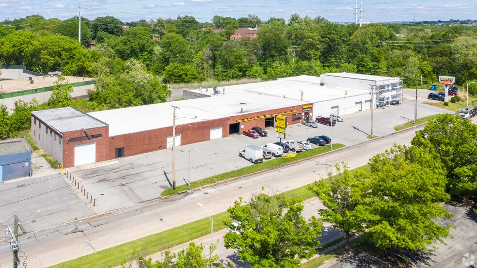 More Photos Of 800 W Patapsco Ave, Baltimore Industrial For Sale