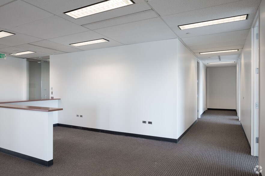 Photo of 20th Floor Ste 2075