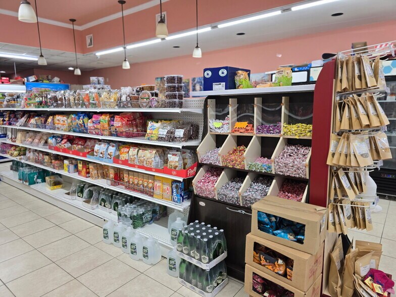 More Photos Of 136-148 Main St, East Rockaway Freestanding For Lease