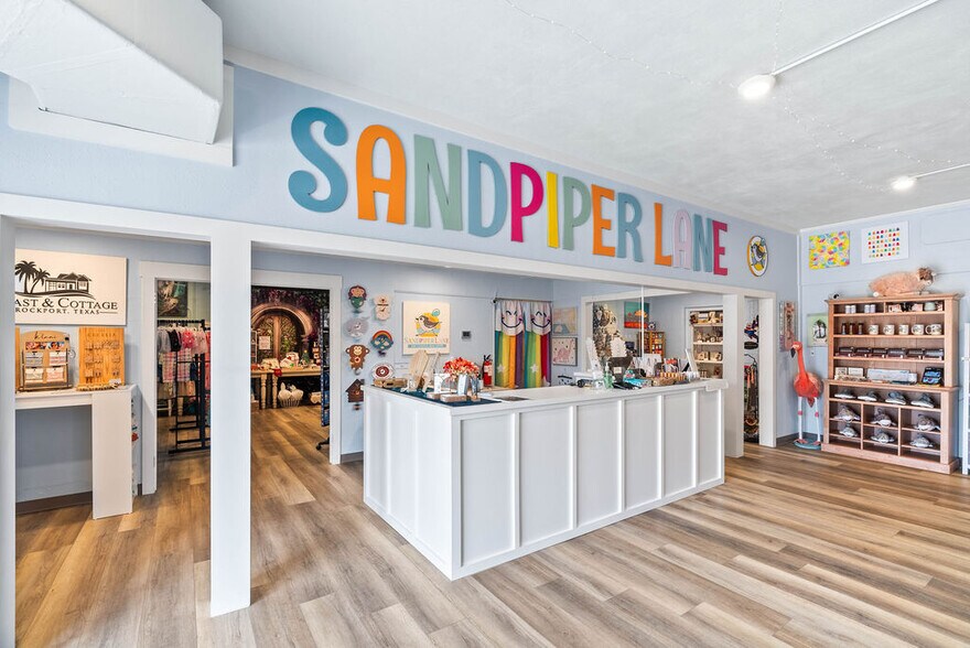 More Photos Of 1700 Highway 35 N, Rockport Storefront Retail Office For Sale