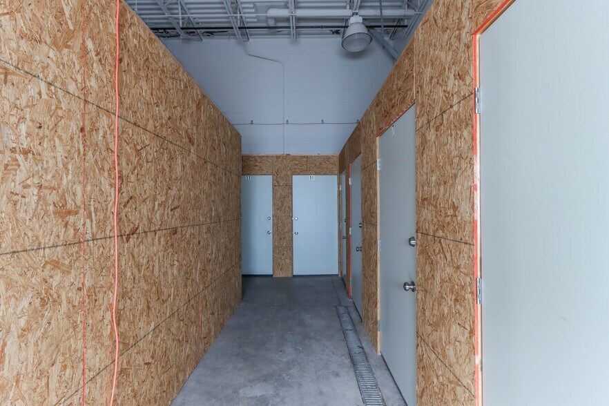 More Photos Of 1740 Park Ave, Plover Storefront Retail Office For Sale