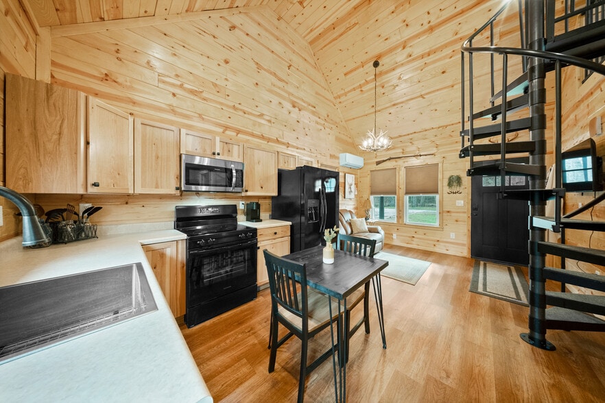 More Photos Of 325 Sinking Rd, Argillite Hospitality For Sale