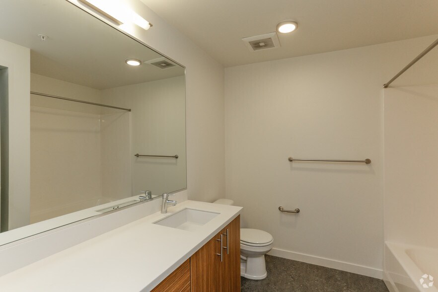 More Photos Of 900 NE 65th St, Seattle Apartments For Lease