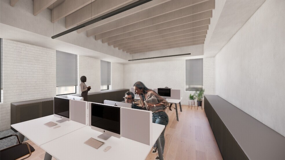 More Photos Of 158 W Erie St, Chicago Office For Sale