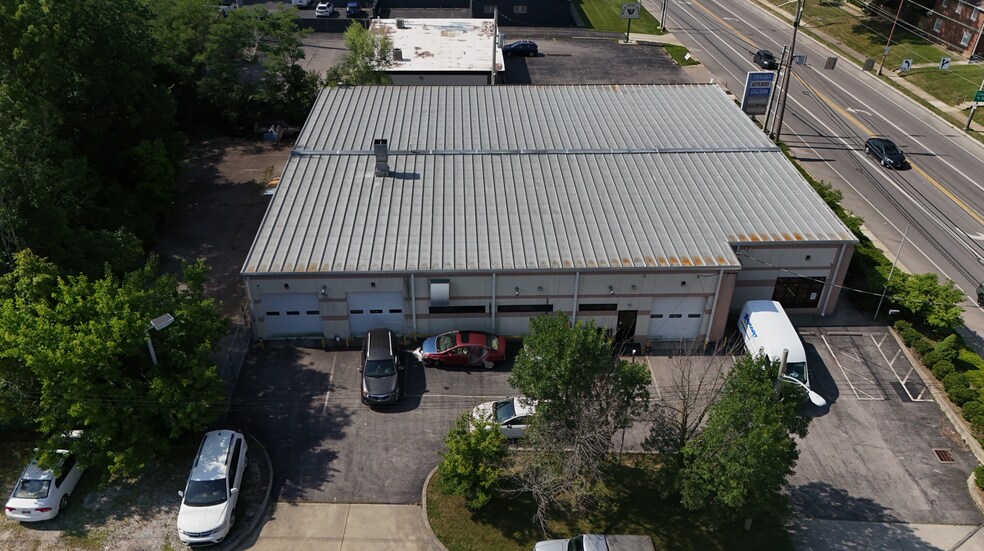 More Photos Of 4100 Indianola Ave, Columbus Auto Repair For Sale