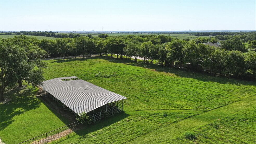 More Photos Of 2632 Howell Dr, Venus Land For Sale