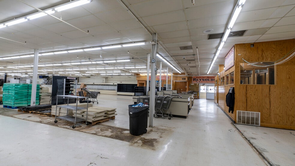 More Photos Of 2106 Valley Dr E, Miles City General Retail For Sale