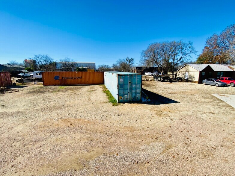 More Photos Of 4747 Old Highway 81, New Braunfels Office For Sale