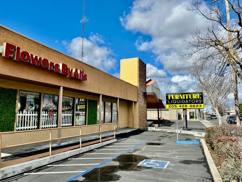 More Photos Of 1021 McHenry Ave, Modesto General Retail For Sale