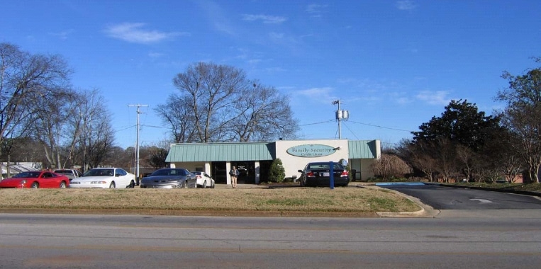 Primary Photo Of 1304 Somerville Rd SE, Decatur Medical For Sale