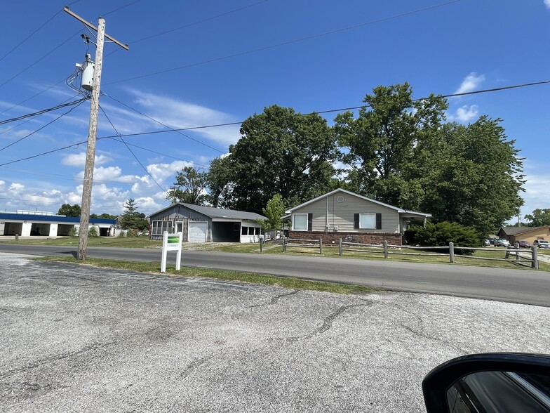 Primary Photo Of 1504 W Dufour St, Marion Office For Sale