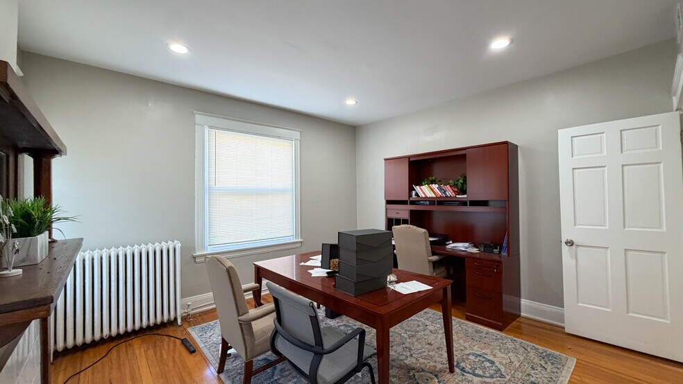 More Photos Of 2100 Auburn Ave, Cincinnati Office For Sale