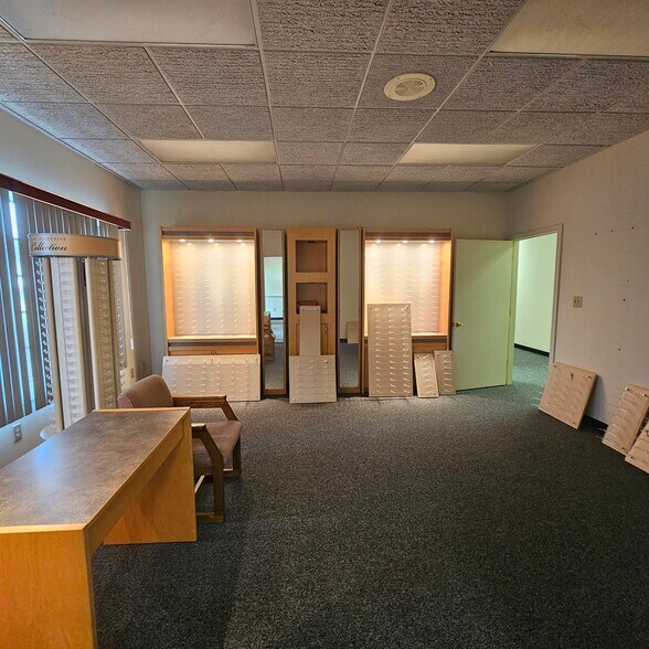More Photos Of 681 S Broadway, Pennsville Office For Sale