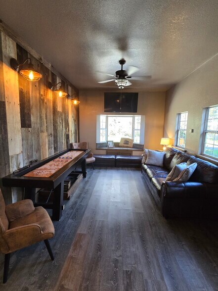 More Photos Of 18896 Grangeville Blvd, Lemoore Specialty For Sale