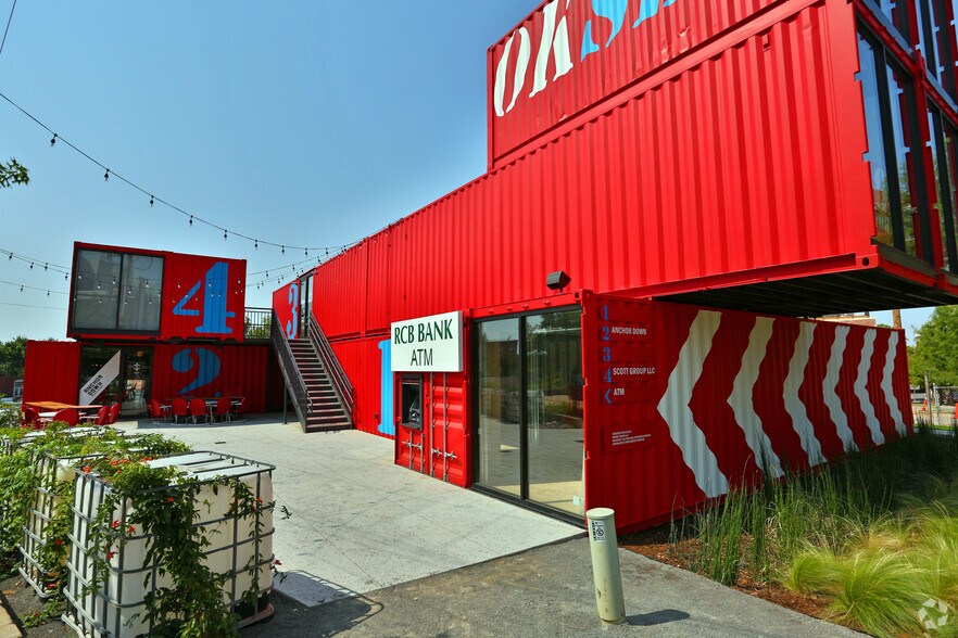 More Photos Of 30 NE 2nd St, Oklahoma City Storefront Retail Office For Lease