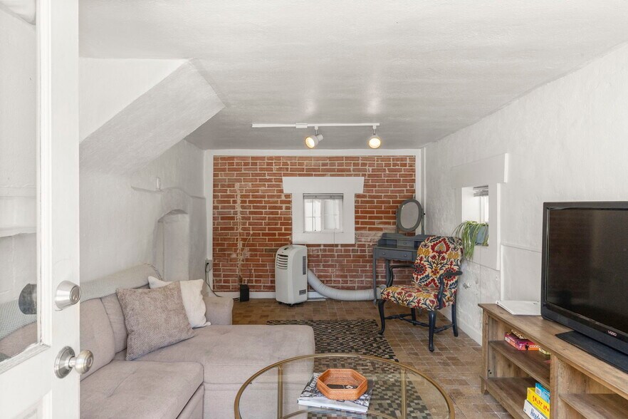 More Photos Of 2337 E 12th Ave, Denver Multifamily For Sale