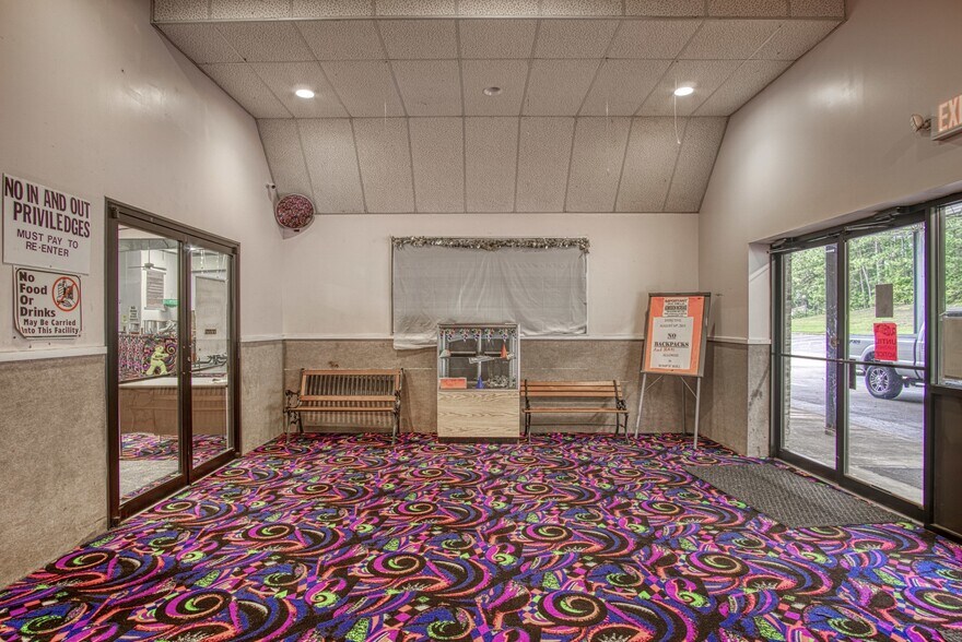 More Photos Of 3174 Salem Rd SE, Conyers Flex For Sale