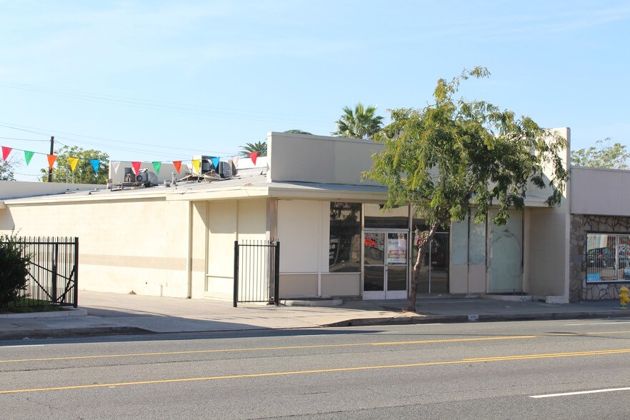More Photos Of 445 W Highland Ave, San Bernardino Storefront For Sale