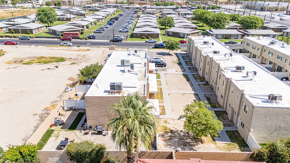 More Photos Of 82451 John Nobles Ave, Indio Apartments For Sale