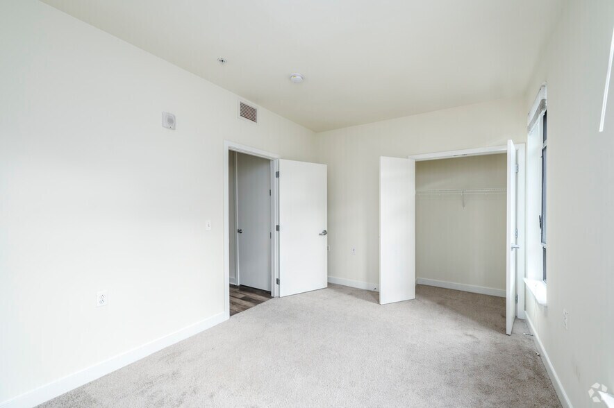 More Photos Of 2228 Martin Luther King Jr Ave SE, Washington Apartments For Lease