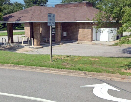 More Photos Of 4023 W Hundred Rd, Chester Freestanding For Lease