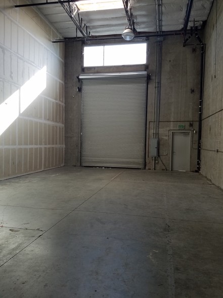 More Photos Of 420 Beatrice Ct, Brentwood Light Distribution For Lease