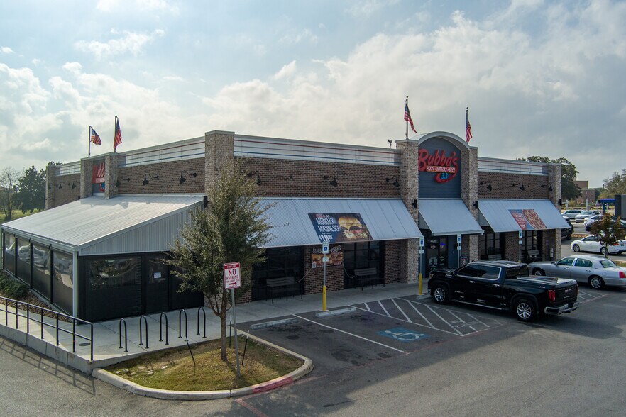 More Photos Of 2368 Military Dr, San Antonio General Retail For Sale
