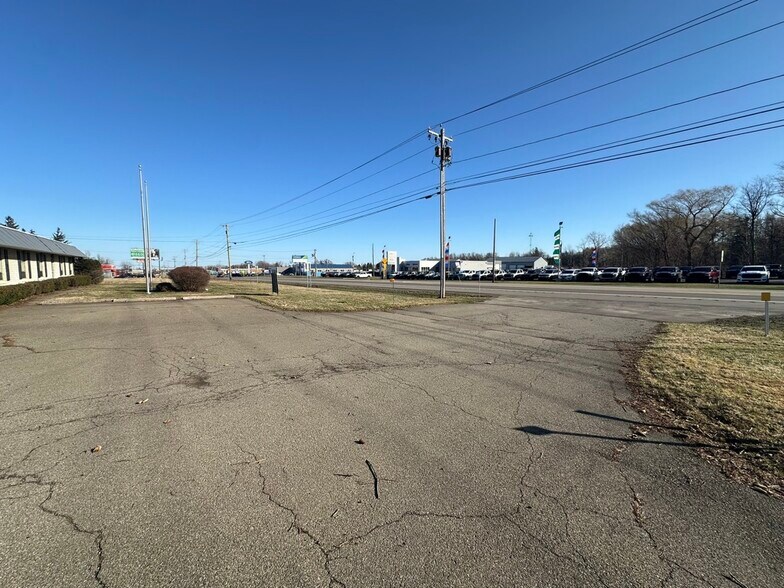 More Photos Of 10273 NY-60, Fredonia Office For Sale